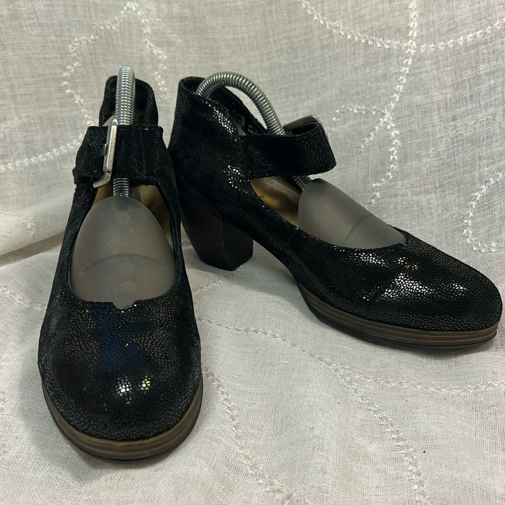 Wolky leather stacked heel super comfortable shoes
